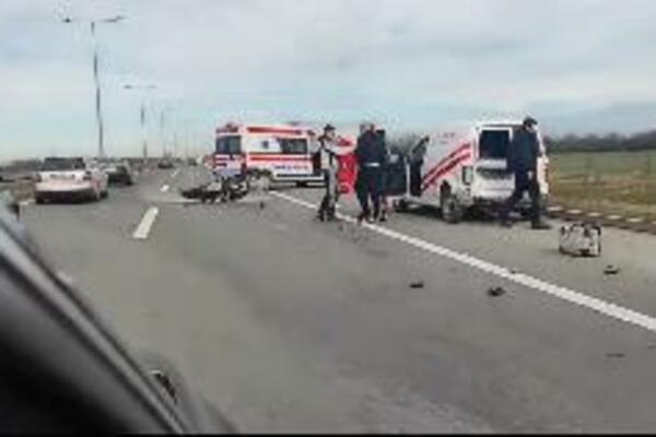 TEŠKA SAOBRAĆAJNA NESREĆA NA PUTU ZA SMEDEREVO: 4 osobe povređene, jedna IZGUBILA ŽIVOT!