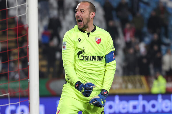 Milan Borjan posle skandiranja stadiona pozvao navijače na revanš protiv Leha (Video)