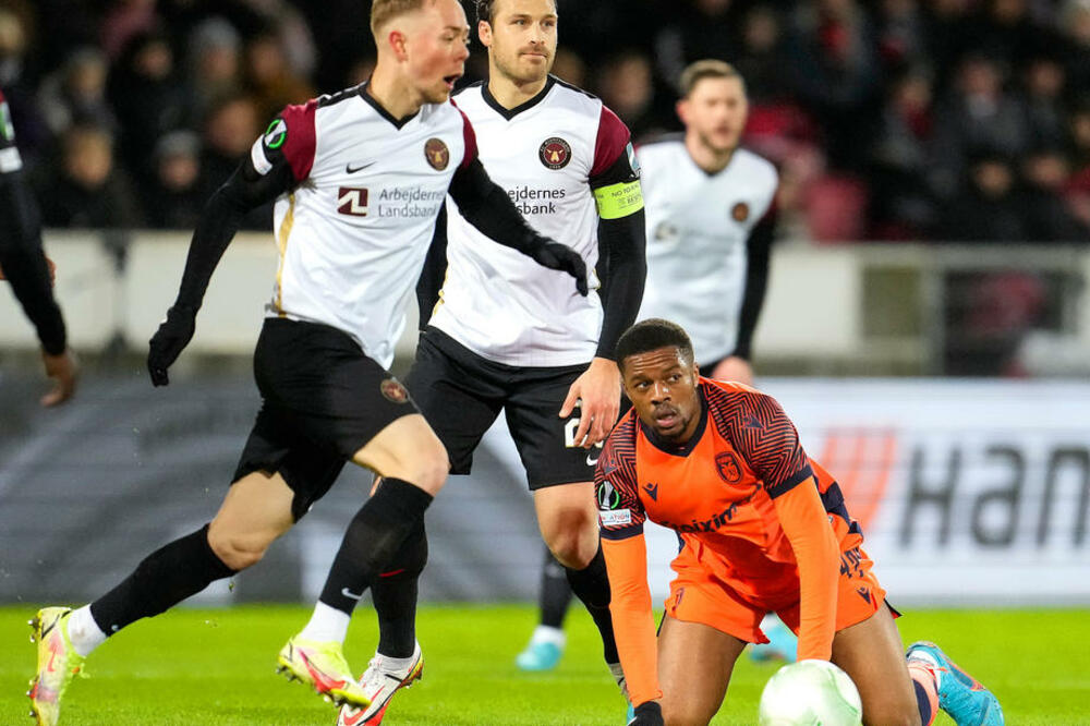 MITJILEND SRUŠIO ŽIVKOVIĆEV PAOK! Pobede Rapida, PSV-a i Slavije!