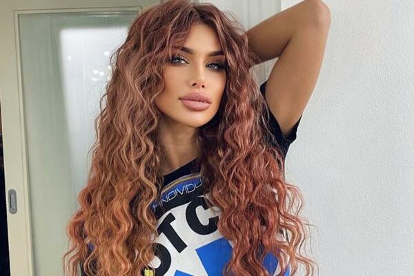 IVANA NIKOLIĆ SE SKINULA, ATRIBUTI NEMAJU MIRA OD VELIČINE: Izgleda kao BOG EROTIKE, pomutiće vam sve ORGANE! FOTO