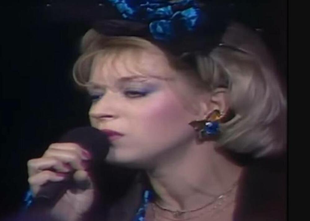 Đurđica je 1982. odlučila da izađe iz benda kako bi se posvetila porodici