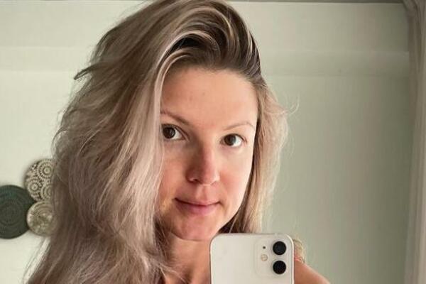 JEDNA OD NAJPOZNATIJIH ZVEZDA ZA ODRASLE JE IZ SRBIJE: Isplivali detalji, IZBACILI JE SA FAKSA, ŠOK! (FOTO)