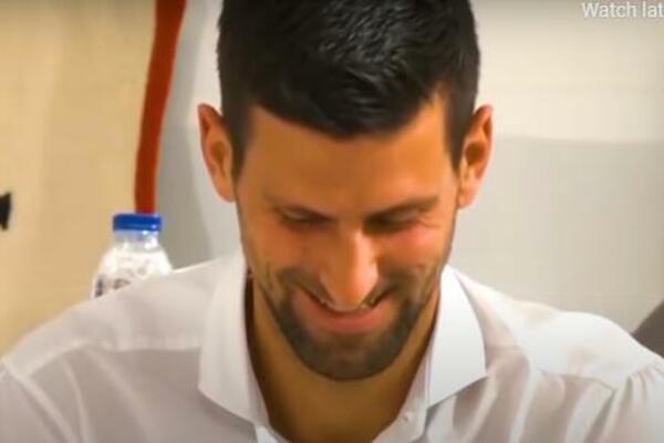 ZNAMO DA JE NOVAK POLIGLOTA! OPET ODUŠEVIO I ZASMEJAO PRIČAJUĆI KINESKI! (VIDEO)