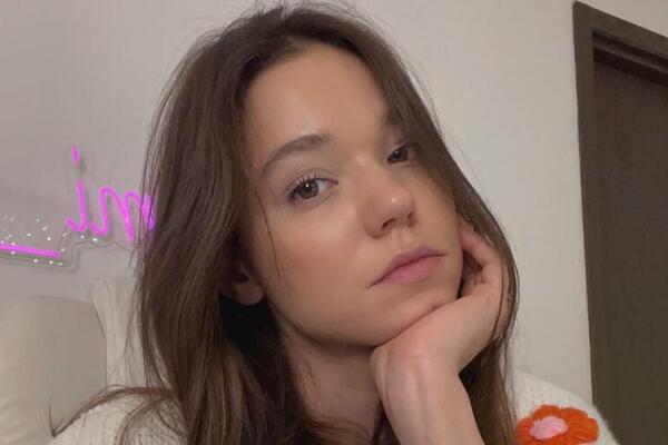 KRISITINA SE UDALA ZA MILIJARDERA STARIJEG 30 GODINA OD NJE! Ima 24 godine, a neće verovati KOLIKO DECE (FOTO)