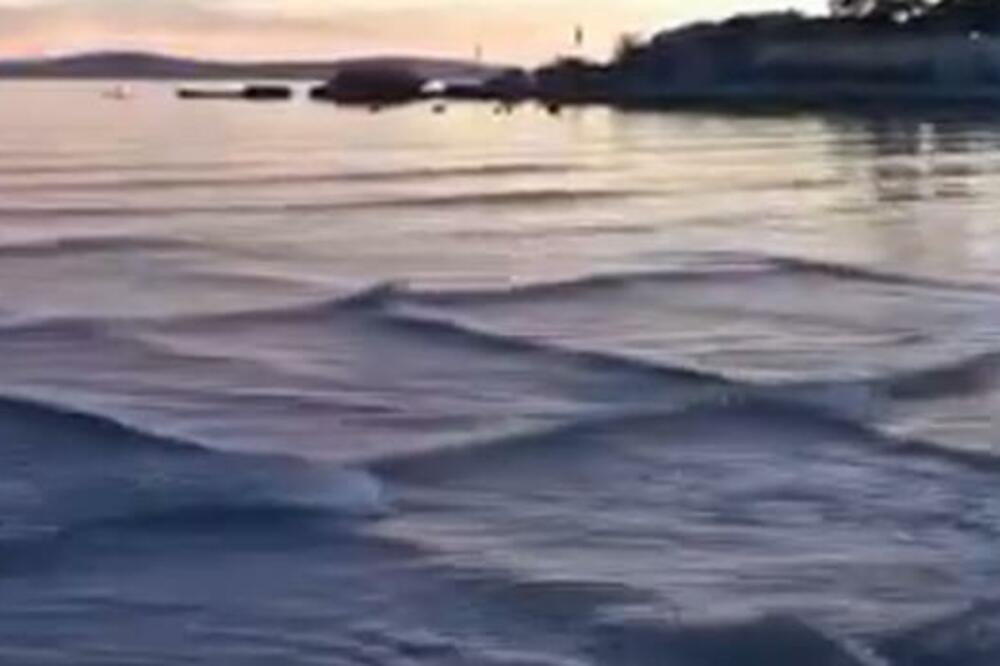 NEOBIČNA POJAVA UZNEMIRILA HRVATE! Može biti VEOMA OPASNA za kupače, snimljena na JADRANU (VIDEO)