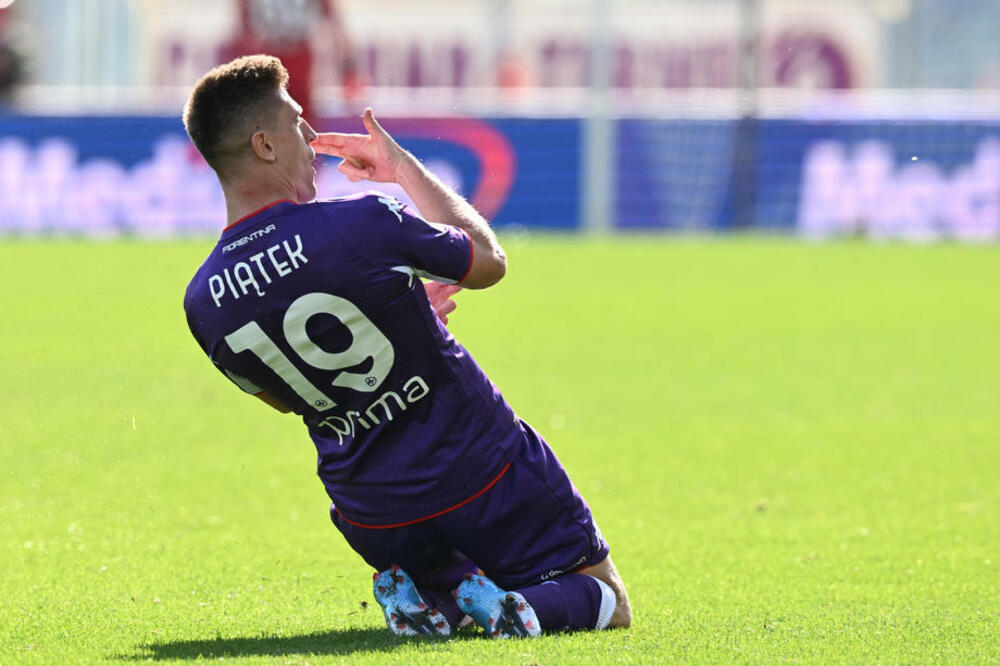 FJORENTINA JAKA I BEZ VLAHOVIĆA: Novi junak 'Viole' srušio Atalantu, kuva se u borbi za LŠ-a!