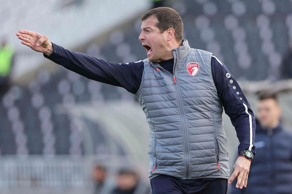 Nenad Lalatović dok je vodio kragujevački Radnički