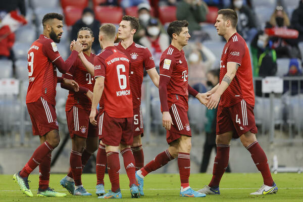 FIRT POVEO I SAMO NALJUTIO BAJERN: Bavarci posle primljenog gola, četiri puta pogodili mrežu gostiju!