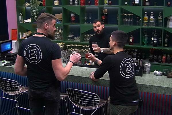 NEKE NOVE STRASTI!? BAR MENADŽER ISPITIVAO ALEKSU O DEJANI: Da li i on želi nešto više sa njom?