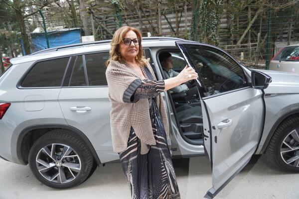 NOVI SKANDAL POVODOM ZABRANE SRPSKIH PEVAČA U PULI: U sve umešan MOĆNIK JEDNA HRVATSKE ZVEZDE?