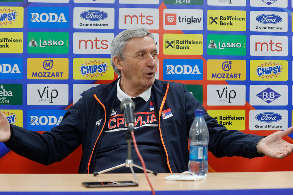 PEŠIĆU JE JEDAN IGRAČ VAŽNIJI: "Svuda me pitaju za Jokića, a ja kažem da na njega uopšte ne računamo!"