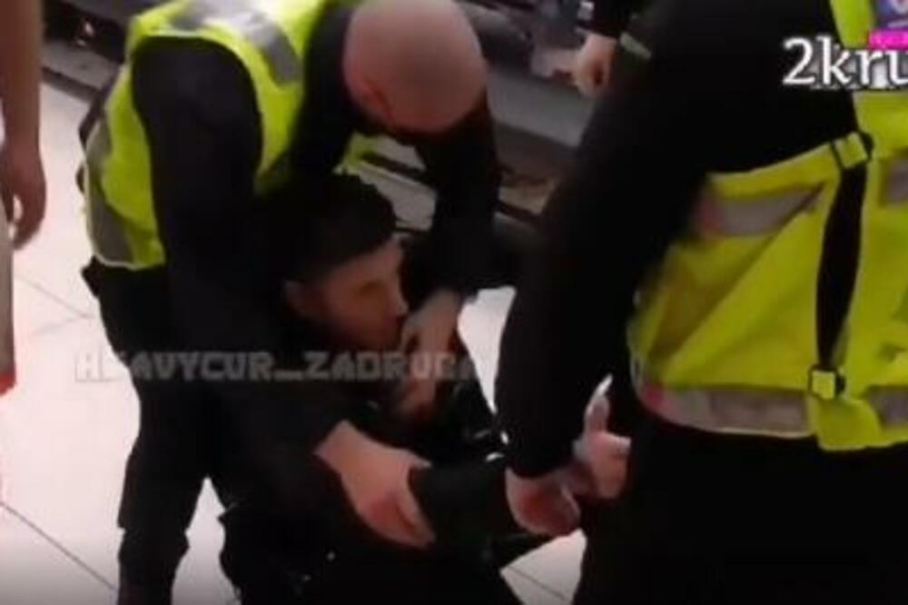 UHVATILI GA ZA VRAT I OBORILI NA POD, DOBIO SLOM ŽIVACA: Jezive scene i URLICI u Zadruzi, NIJE ZA SVAKOG! (VIDEO)