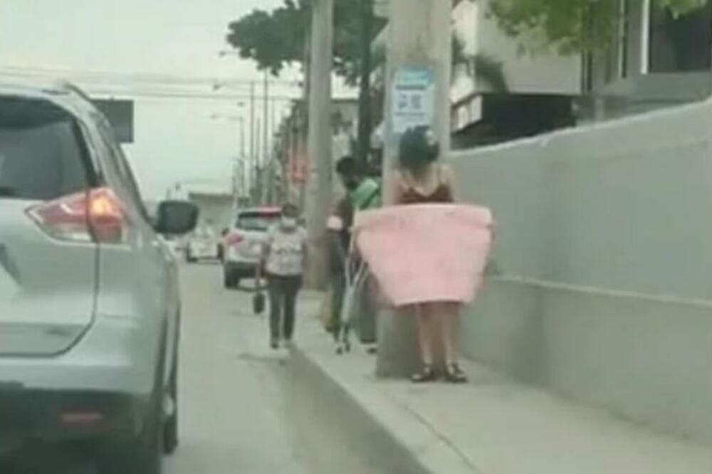 DEVOJKA REŠILA DA PRODA NEVINOST NA ULICI, PA RAŠIRILA JAVNO: Pašćete u nesvest kada vidite (FOTO)