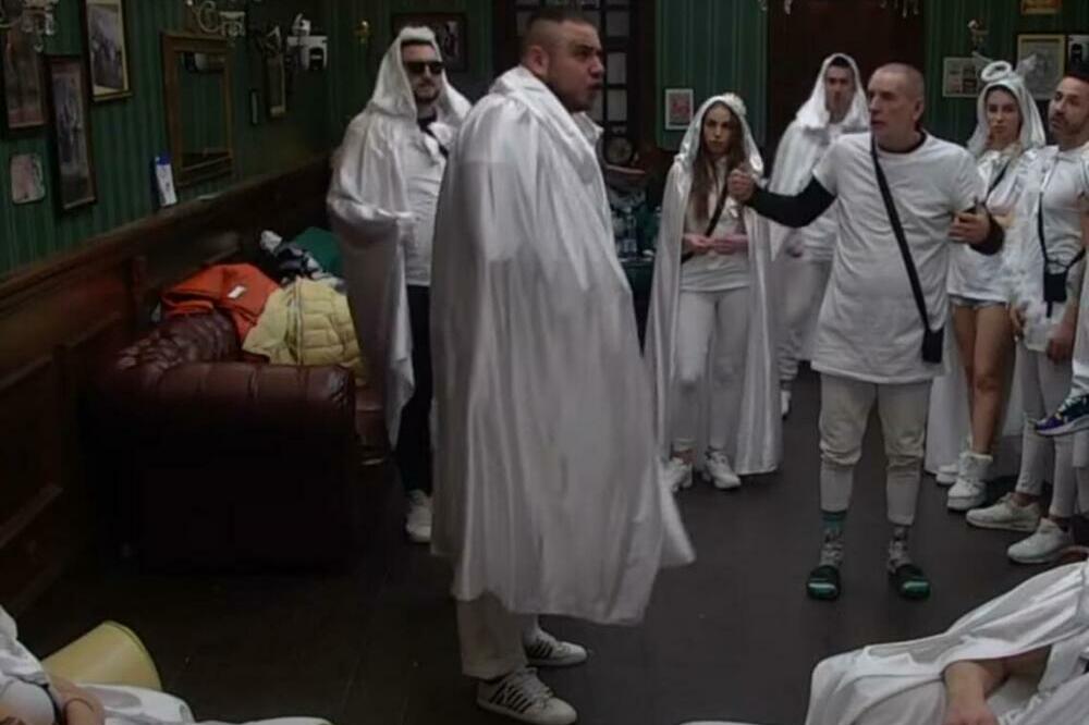 FILIP CAR IZGOREO OD BESA! SAZNALO SE ZA NJEGOVE DUGOVE: Eksplodirao dok se svađao, "ZAVEŽI TA USTA"! (VIDEO)