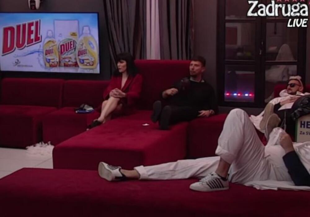 Deniz Dejm, Stefan Mihić