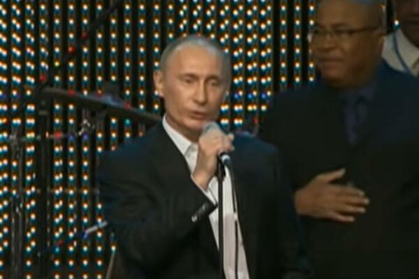 PUTIN PEVA NA ENGLESKOM: Snimak postao VIRALAN! (VIDEO)