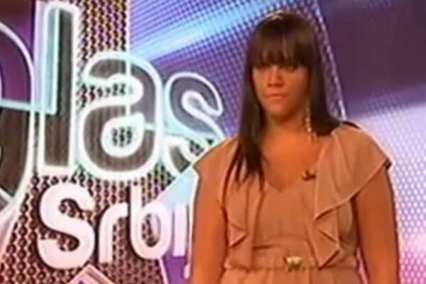 NEMA ŠANSE DA POGODITE KO JE PEVAČICA SA SLIKE! DANAS JE TOP RIBA: Transformisala se do besvesti! (FOTO)