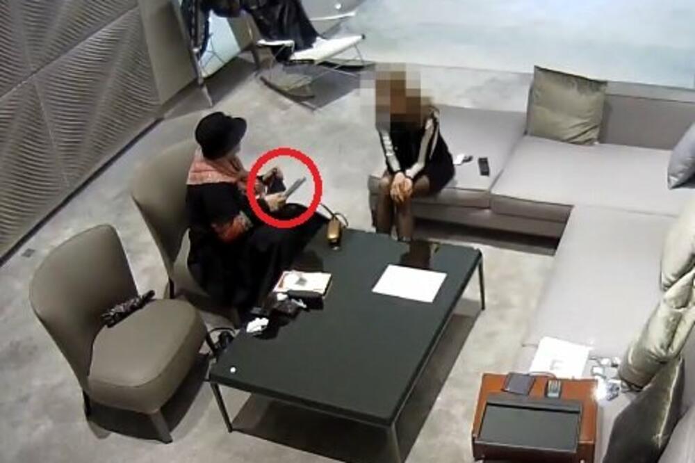 UZELA JE VIŠE OD 600 MILIONA DINARA ZAHVALJUJUĆI ŠAČICI ŠLJUNKA: Da li je REALNA šta radi?! AU! (VIDEO)