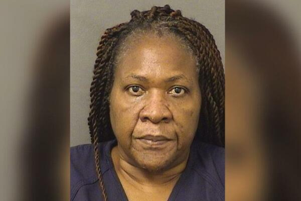 IZBOLA MUŽA 140 PUTA, A ONDA GA SATAROM UDARILA U GLAVU!