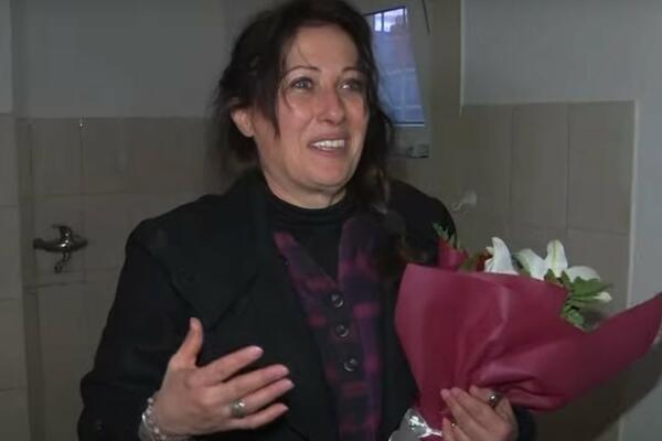 NAKON 20 GODINA PROGONSTVA, MARIJA JE UŠLA U SVOJ STAN: Ona je PRVA Srpkinja koja se vratila u Prištinu (VIDEO)
