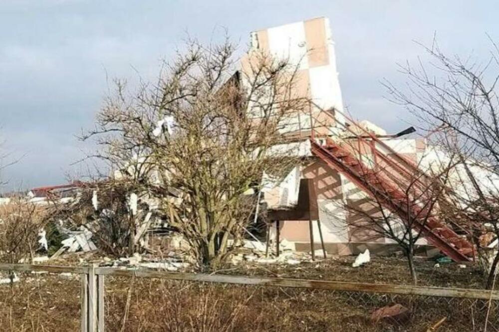 "OVO JE BIO NAJVAŽNIJI VOJNI OBJEKAT U UKRAJINI": Objavljena POTRESNA SLIKA posledica RUSKIH OPERACIJA! (FOTO)