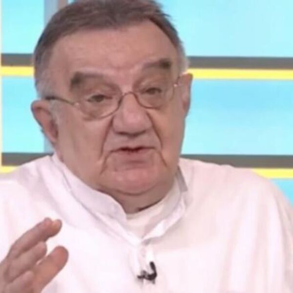 "KAD POJEDEM OVU JABUKU ŠEĆER NE SKOČI, ALI SA DRUGOM IDE I DO 20": Doktor Vojislav otkrio koju VRSTU SAMO JEDE!