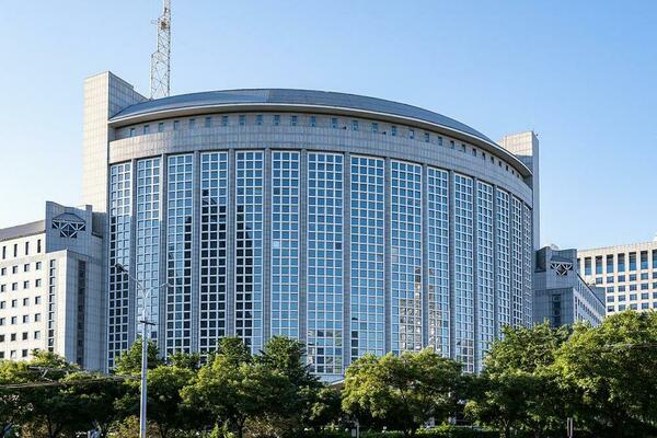 VANG JI I LAVROV RAZGOVARALI Ruski ministar spoljnih poslova: SAD i NATO prekršili obećanje o neširenju na istok