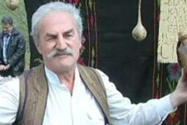 ZNATE LI ZAŠTO SE NIKADA NE NAZDRAVLJA VODOM? Evo šta kaže tradicija