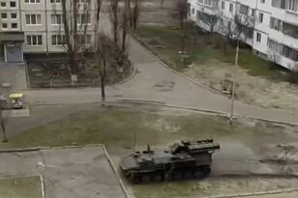 OTKRIVENO ŠTA ZNAČE MISTERIOZNA SLOVA NA RUSKIM TENKOVIMA: Oglasilo se ministarstvo odbrane (FOTO)