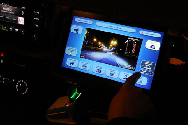 BLAŽO UHVATIO DRAGANA NA RADARU PA URADIO OVO ZA NJEGA: Dirljiv susret drugova iz vojske posle 27 godina