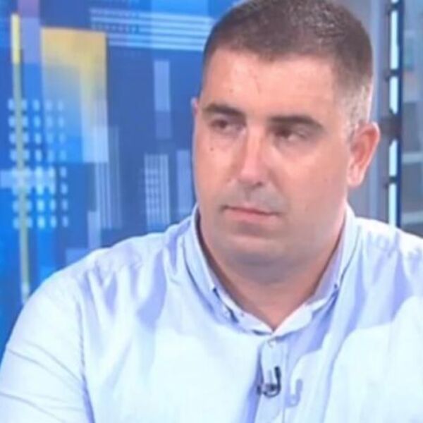 "VERUJEM U ZVEČANSKU I DA TAMO SIJA DUGA I KAD NEMA KIŠE!" Priča psihologa Đurića o usvajanju ćerke RASPLAKALA SRBE