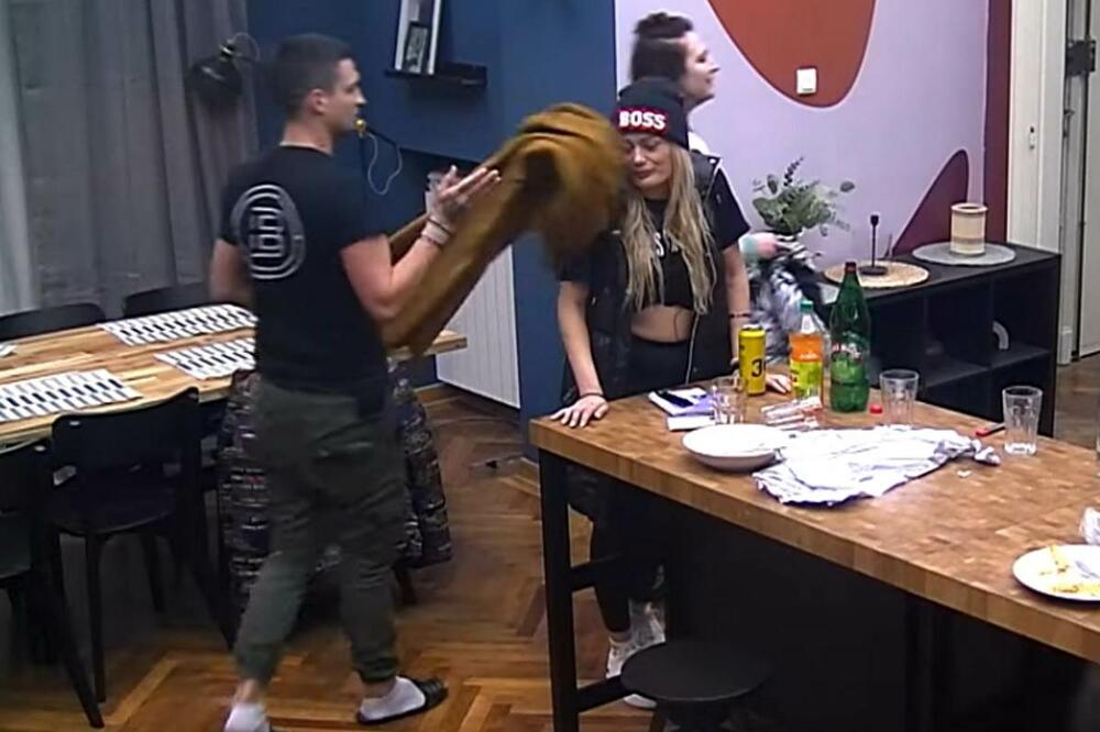 KAKAV HAOS U NAJAVI! Rijaliti SVAĐA pomera granice: Hrvatica POLUDELA ZBOG OVOGA!