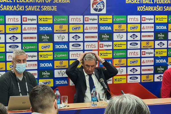 KARI PEŠIĆ PONOVO BRILJIRA! Zaboravite na legendarnu izjavu "izumrećemo ovde" - evo šta mu je sada zasmetalo! VIDEO