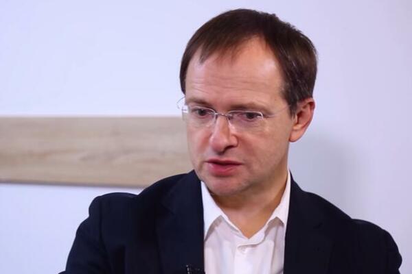 VLADIMIR MEDINSKI: RUSIJA ĆE SAČEKATI ODLUKU KIJEVA DANAS DO 15 ČASOVA!