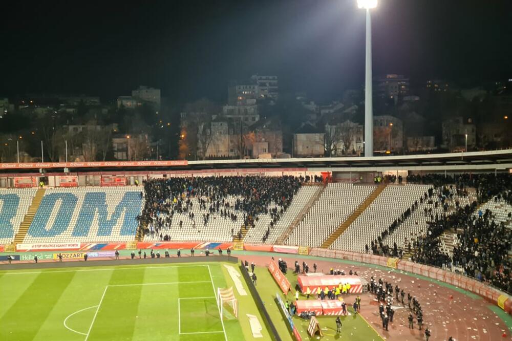 RUŽNA STRANA DERBIJA! Sramotne scene sa stadiona Crvene zvezde! (FOTO)