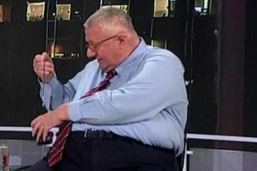 VIC OD KOJEG VAM NEĆE BITI DOBRO: Primio Šešelj odštetu od Haga...