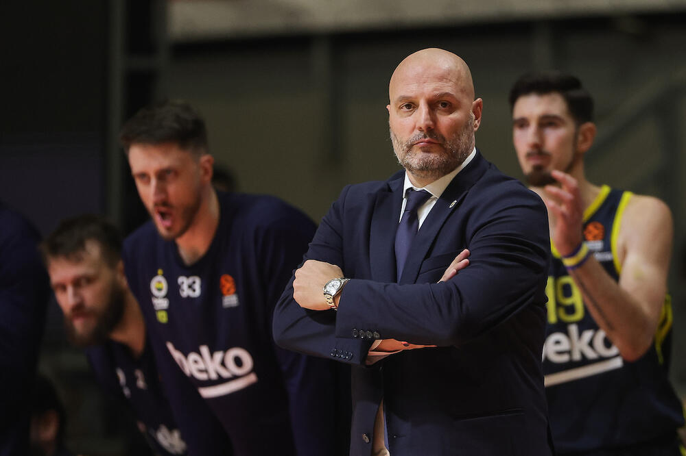 KAKAV NAČIN ZA ZAVRŠETAK SEZONE! Panatinaikos ŠOKIRAO Đorđevićev Fener!