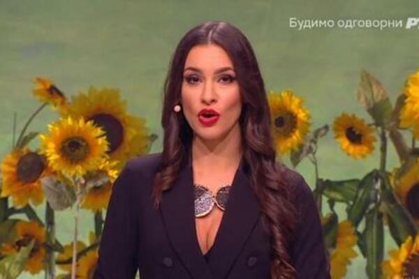 OVA PROSTA HALJINA DRAGANE KOSJERINE KRIJE SALO SA STOMAKA: Muškarcima popadala vilica, ide SKROZ UZ TELO (FOTO)