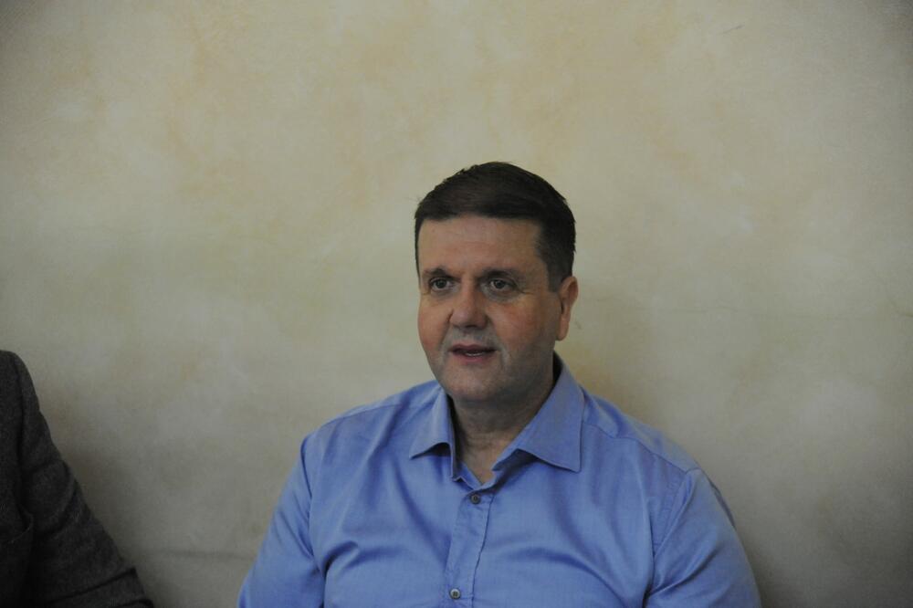 NA SUĐENJU DARKU ŠARIĆU PREGLEDANE SKAJ PORUKE: "Večeras će to da urade. Znači žurka je kod..."