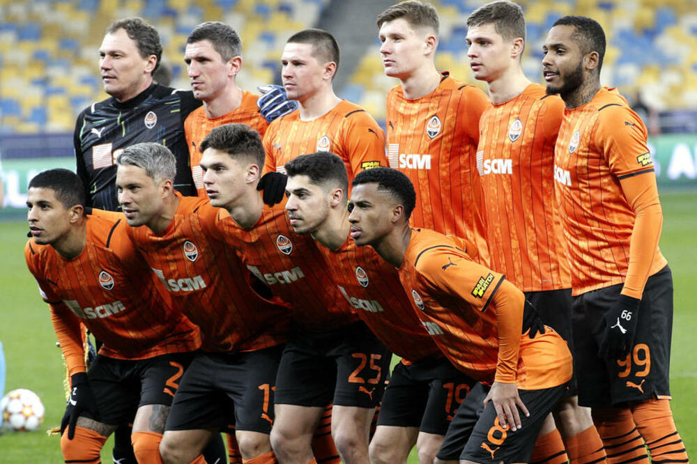 SPASAVAJ SE KO MOŽE: Ukrajinski velikani uz pomoć UEFA-e evakusiali strance!