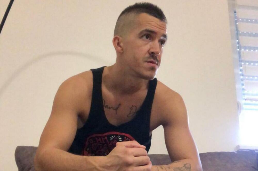 "MRTAV PIJAN SAM ZADOVOLJAVAO TRI POHOTNE NIMFOMANKE": Davor otkrio kako su ga dočekale GOLE i u VRELOJ POZI!