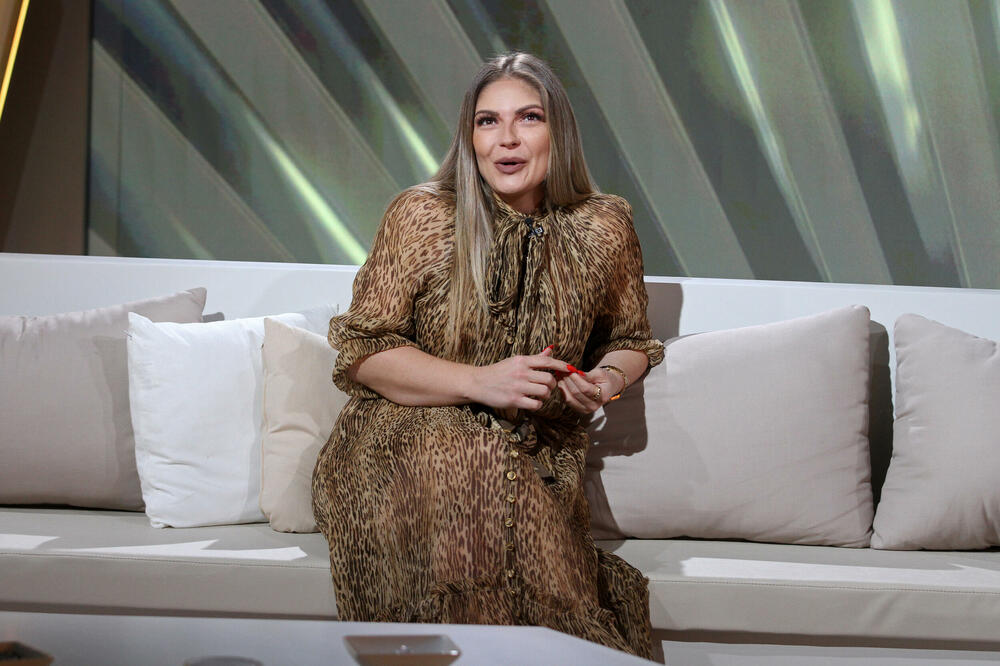 RAZOTKRIVENO PRAVO LICE VANJE MIJATOVIĆ! Više ne može da ospori, TEK DA VIDITE! (FOTO)