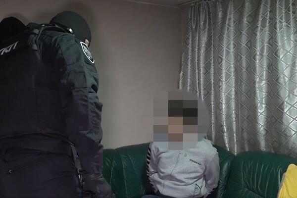 SEKIROM PRETIO RADNIKU OBEZBEĐENJA U KRALJEVU: Uhapšen razbojnik, evo šta je UKRAO!