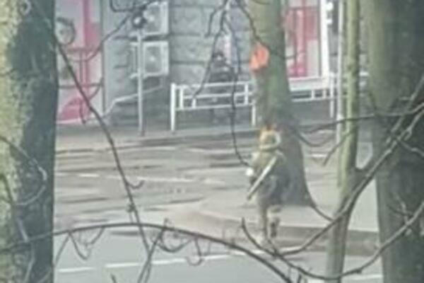 ISPLIVAO NOVI SNIMAK IZ HERSONA: Ruski vojnici na ulicama grada u južnoj Ukrajini? (VIDEO)