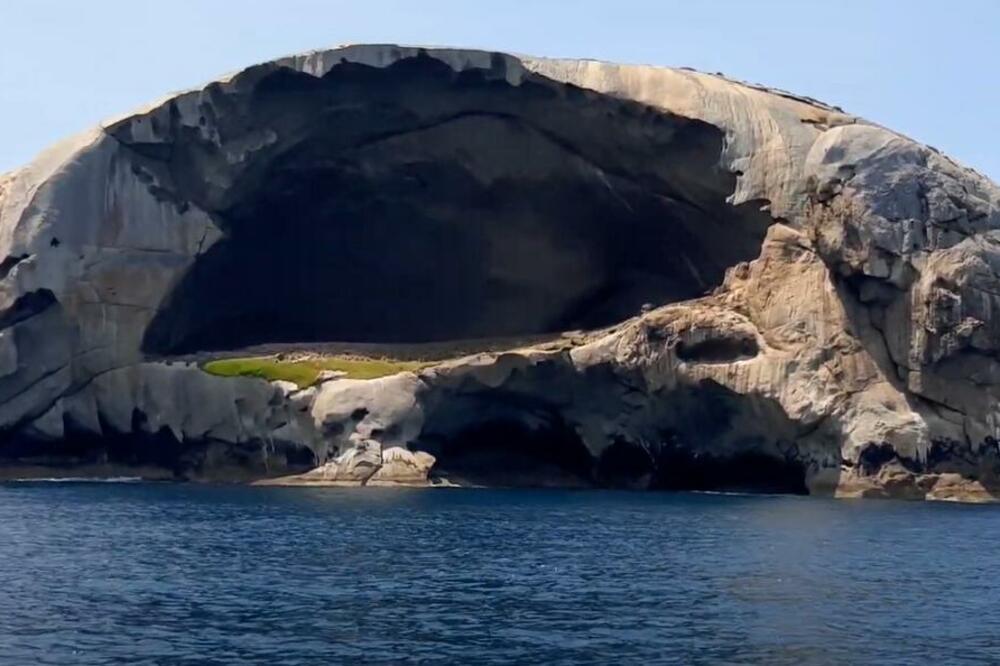 NEPRISTUPAČNO OSTRVO MORBIDNOG IMENA: Evo zašto je "STENA LOBANJE" toliko FASCINANTNA! (VIDEO)