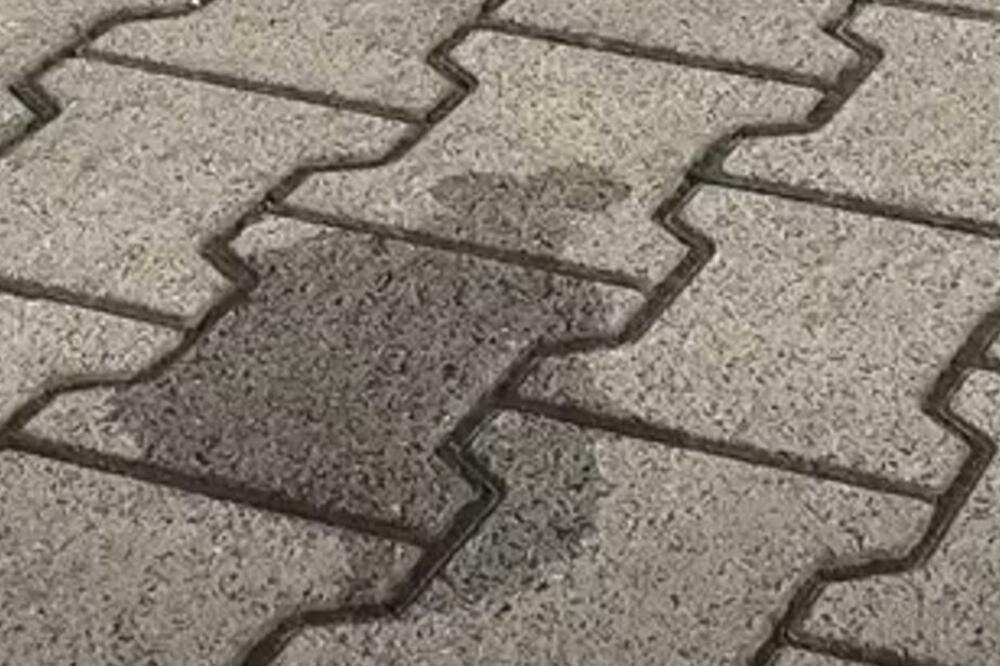 3 JEDNOSTAVNA TRIKA ZA SKIDANJE MRLJA: Evo kako ukloniti fleke MOTORNOG ULJA