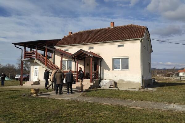 ULICA U MRČAJEVCIMA DOBILA IME PO TVORCU VANVREMENSKIH HITOVA: Srpski zemljoradnik napravio neverovatnu karijeru!