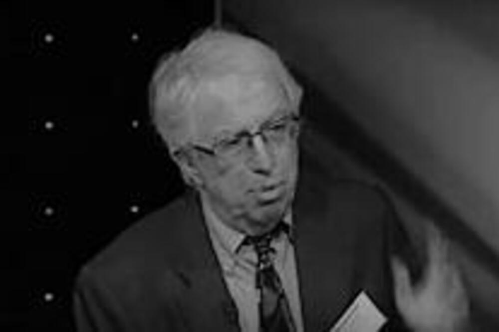 UMRLA FILMSKA LEGENDA, SVI U SUZAMA