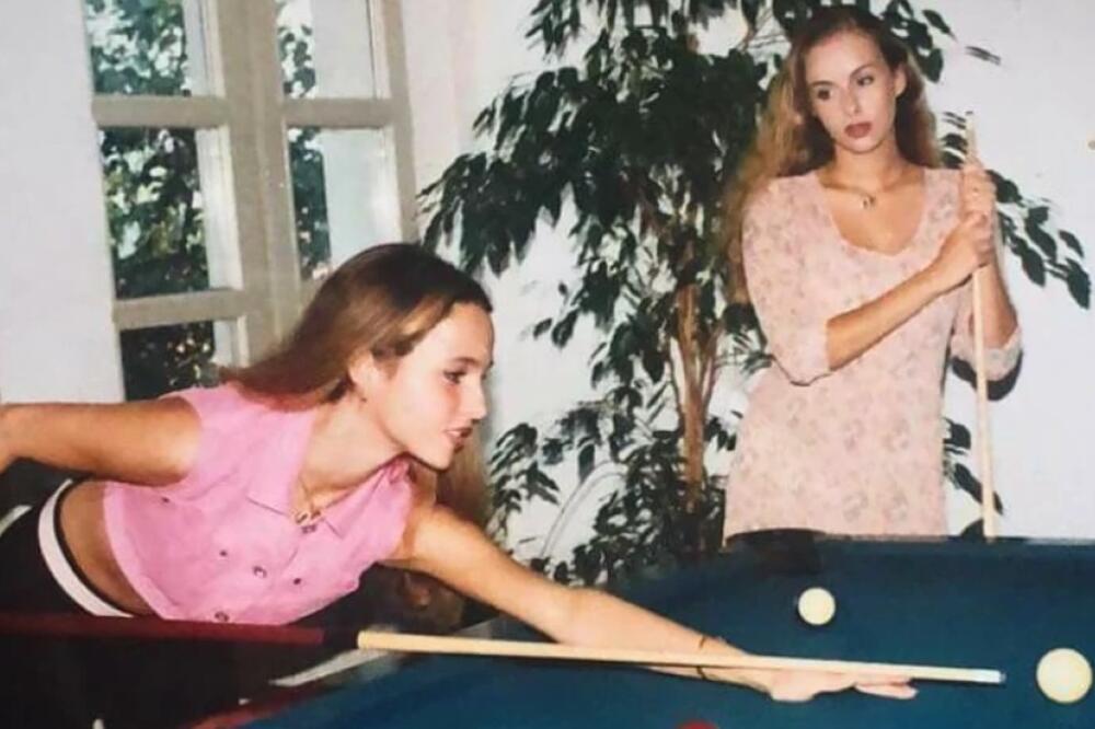 ANA JE ROĐENA SESTRA BOJANE MALJEVIĆ, GLEDALI SMO JE U OTVORENIM VRATIMA! Sada je izrasla u BOŽASNKU LEPOTICU! FOTO