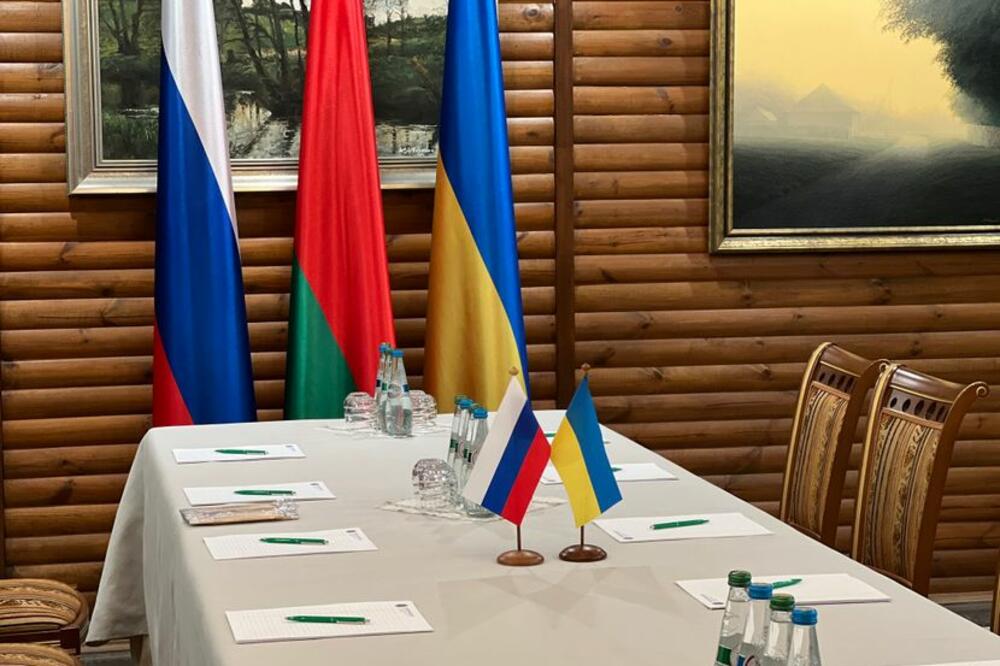 ČLAN UKRAJINSKE DELEGACIJE: Naredna runda pregovora Moskve i Kijeva počinje sutra!